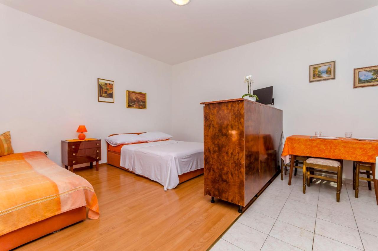 Apartments Tomislav Trogir Exterior photo
