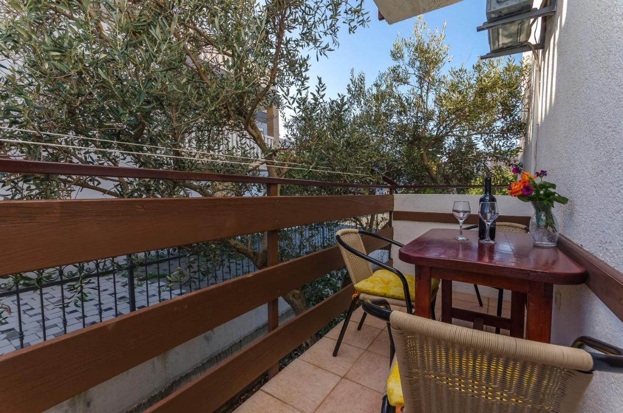 Apartments Tomislav Trogir Exterior photo