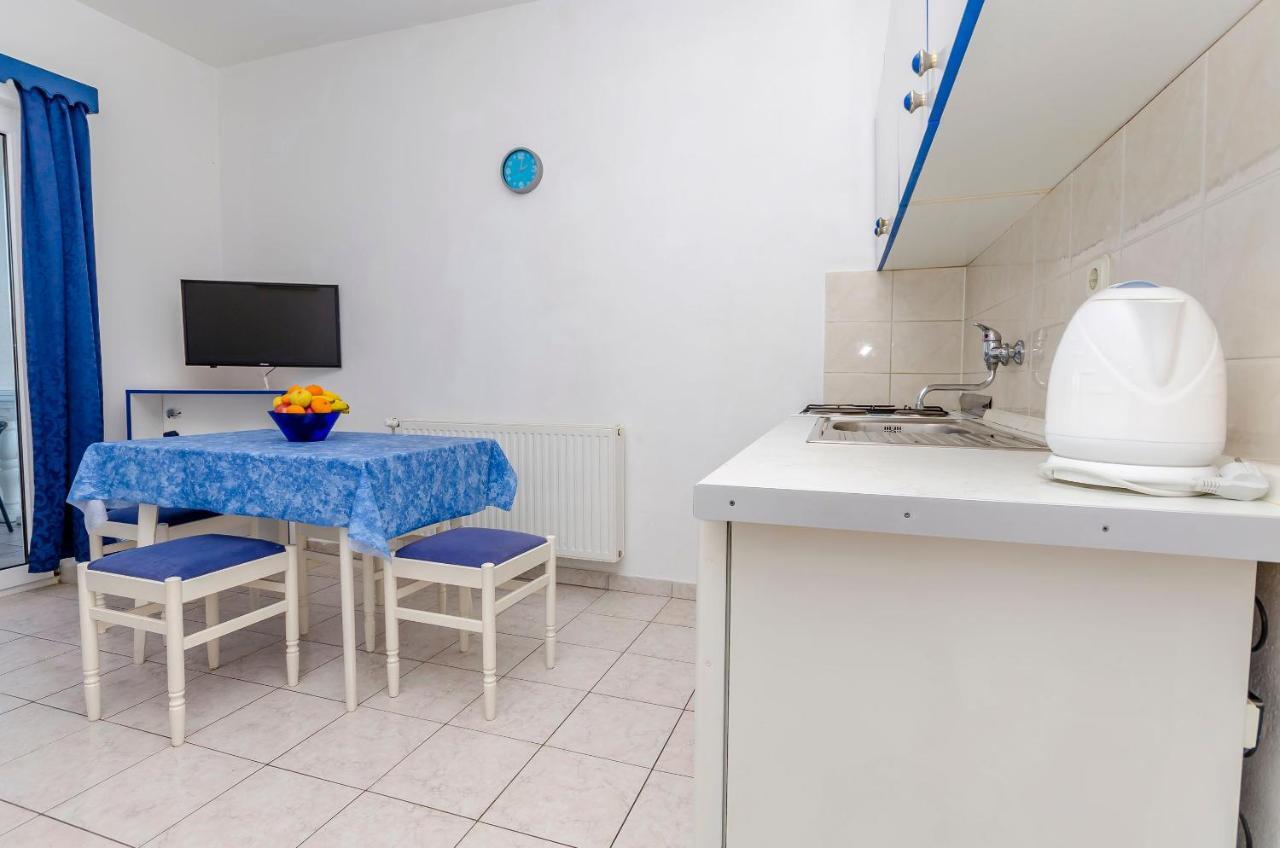 Apartments Tomislav Trogir Exterior photo