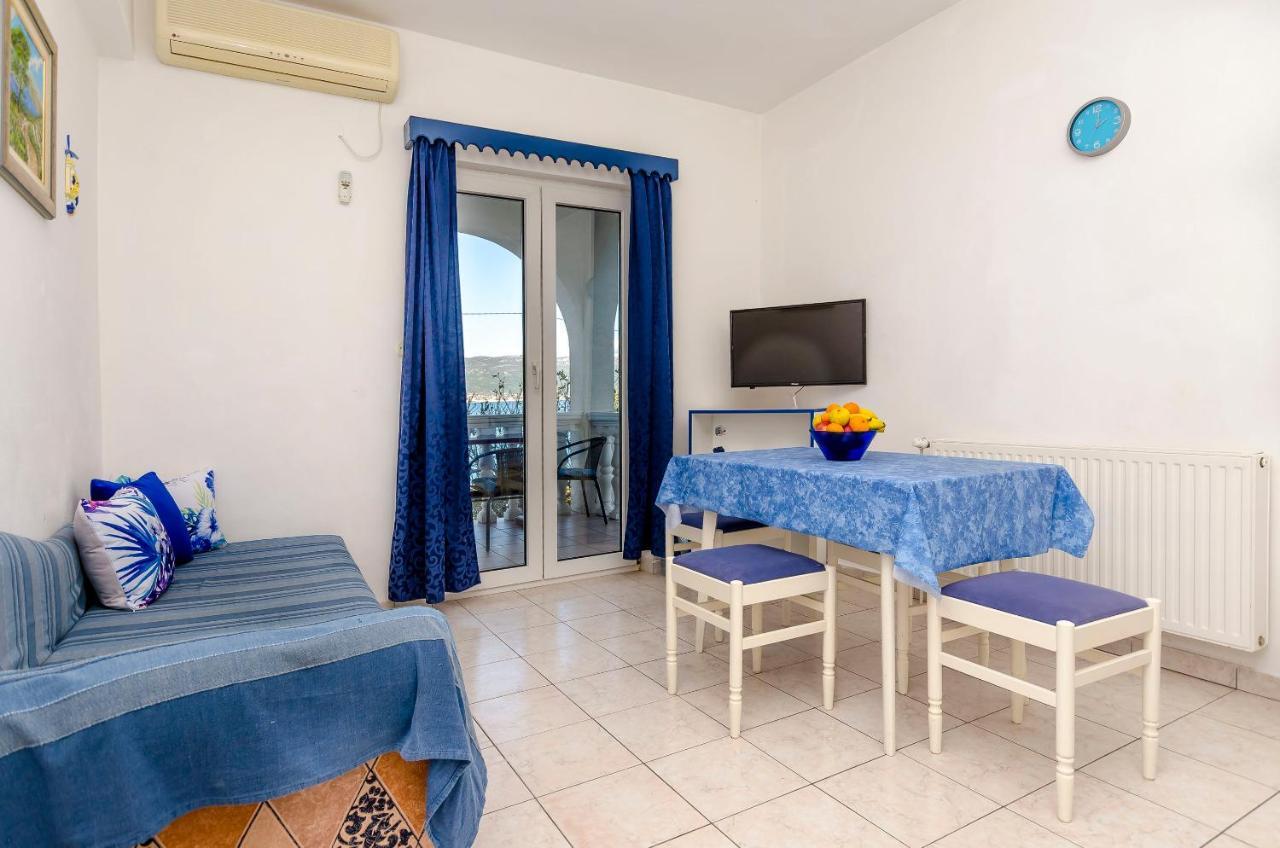 Apartments Tomislav Trogir Exterior photo