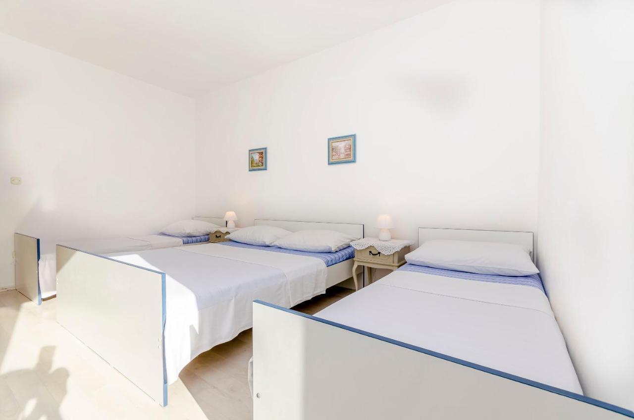 Apartments Tomislav Trogir Exterior photo