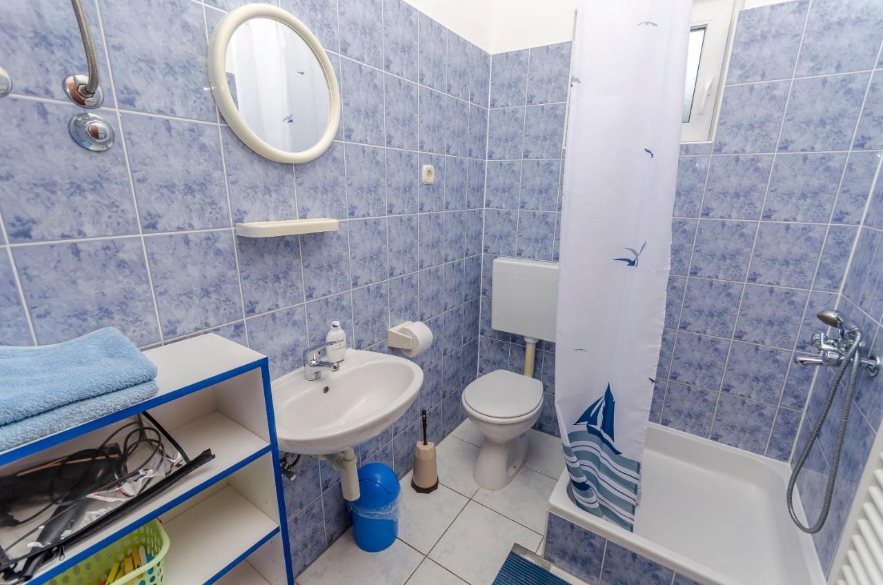 Apartments Tomislav Trogir Exterior photo